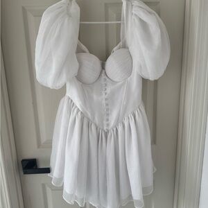 Elegant White Mini Dress with Puff Sleeves